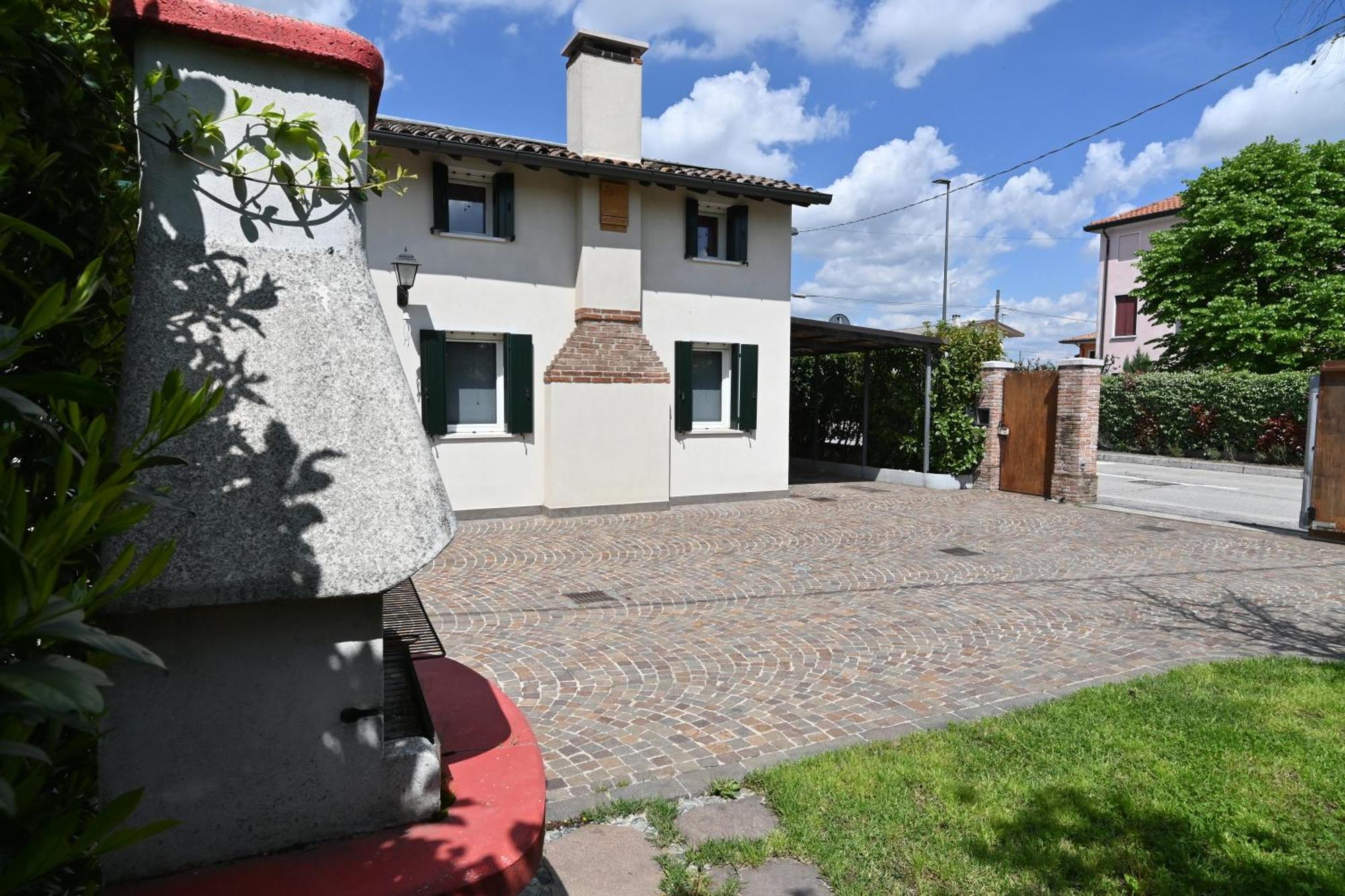 Ca Centosa Artistic House Villa Storica Ristrutturata Con Patio E Giardino Τσιταντέλα Εξωτερικό φωτογραφία